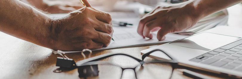 Residencia y trabajo por cuenta ajena y renovación