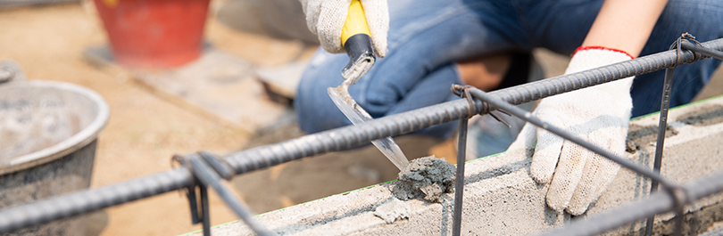 Residencia y trabajo por cuenta propia y renovación